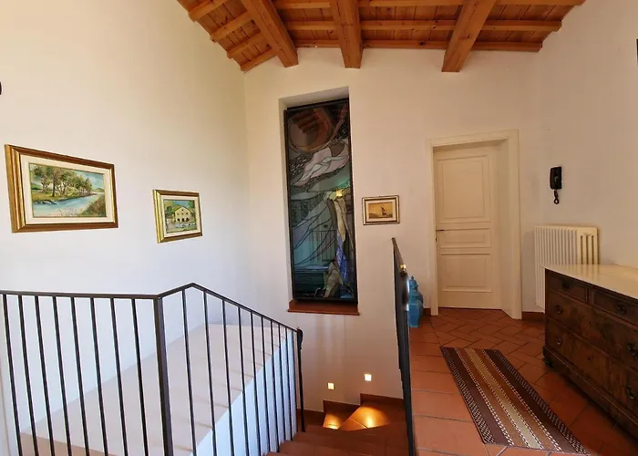 לינה וארוחת בוקר La Pasqualina 3*